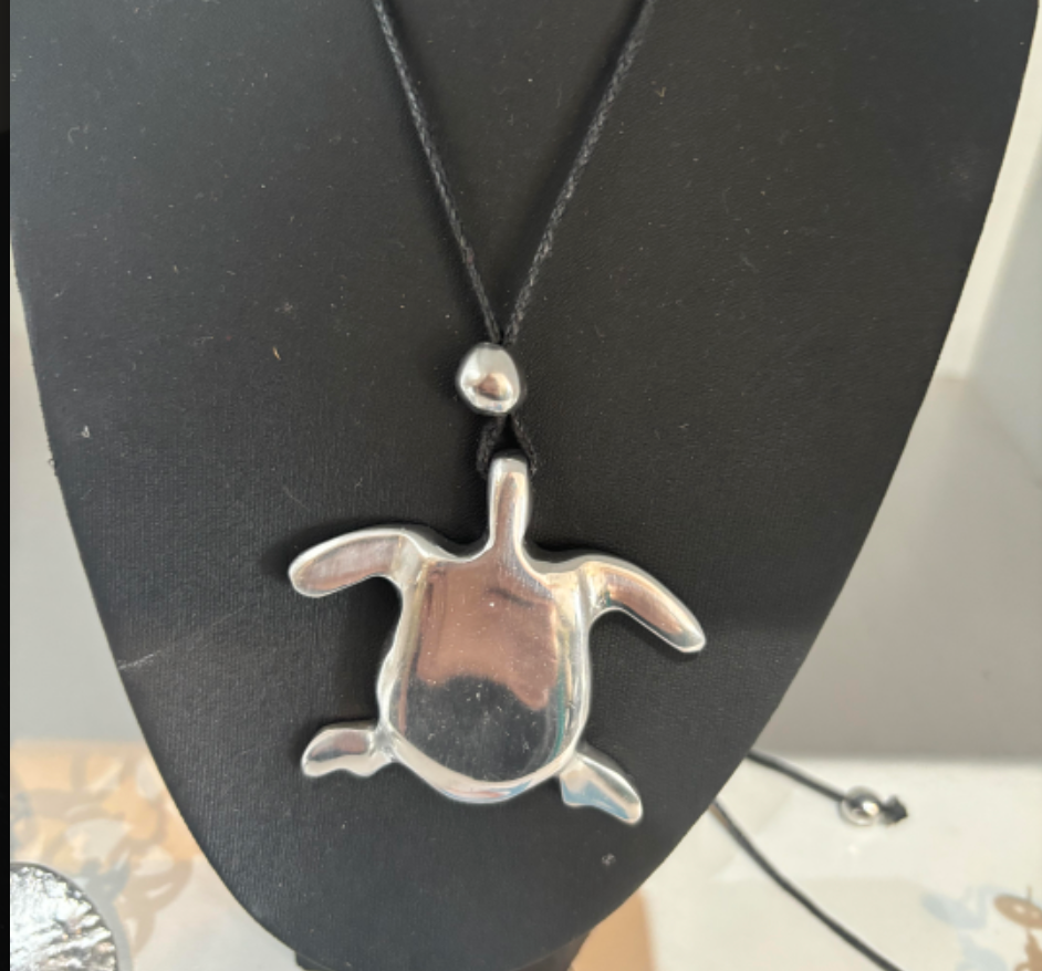 Turtle - recycled aluminium necklace